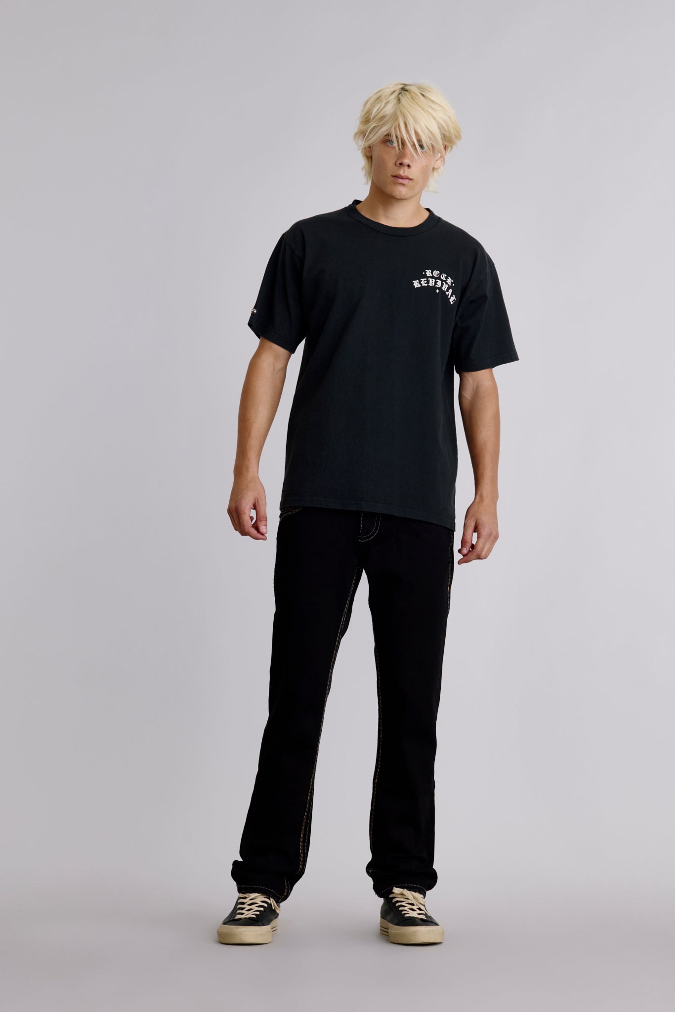 1981 Hollywood Tee in Black - Rock Revival®