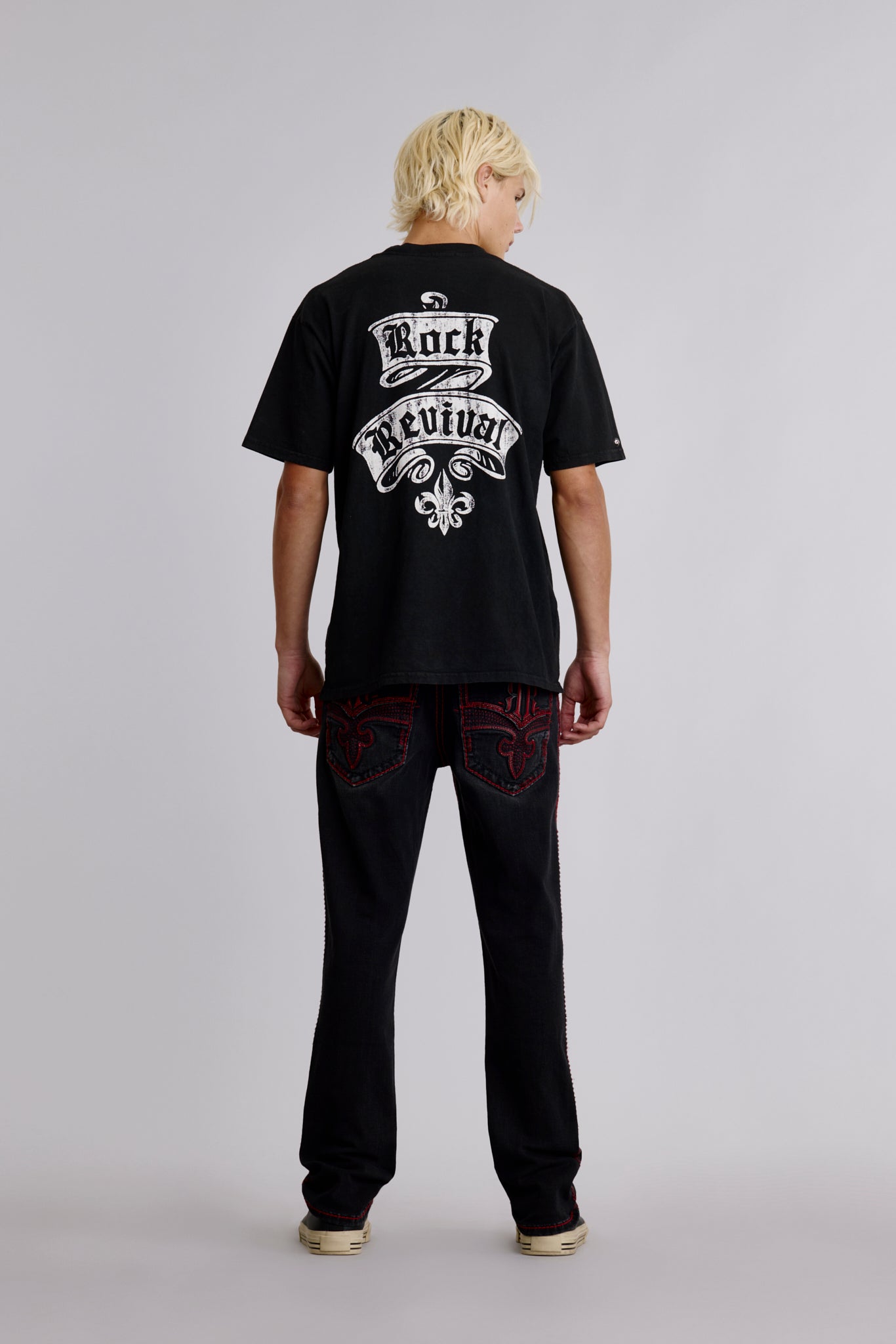 Rock Revival Crest Tee in Black - Rock Revival®