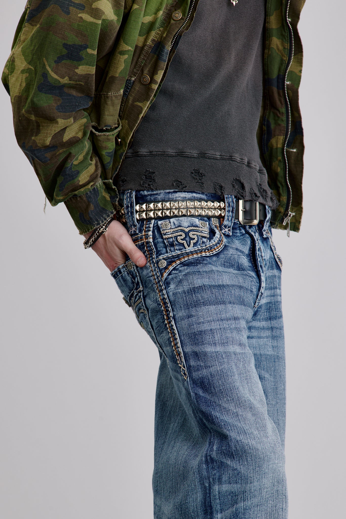 Arther Baggy 2 Jeans in Medium Blue - Rock Revival®