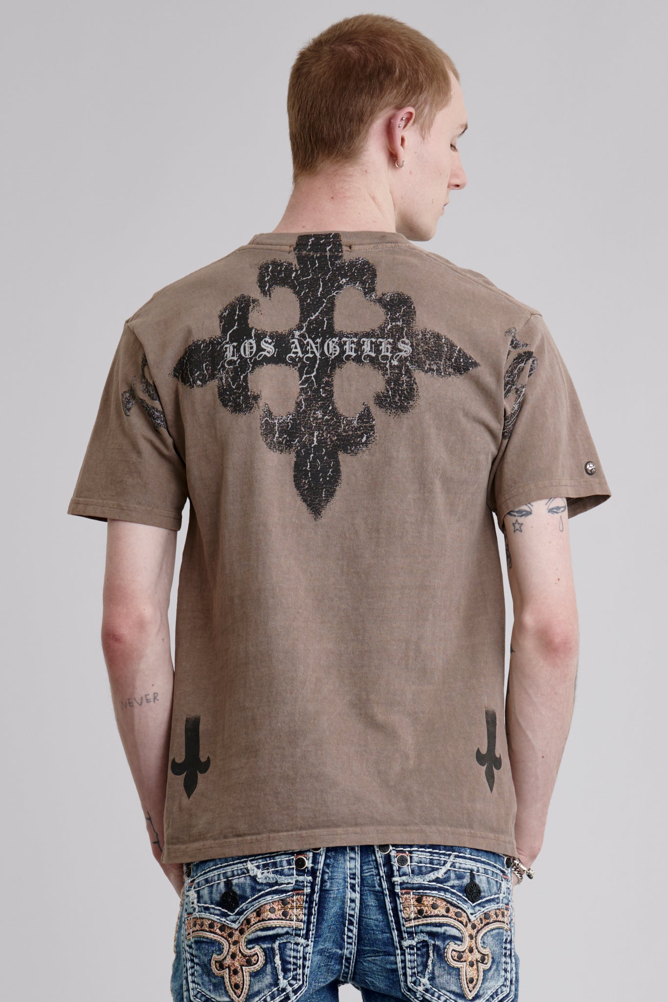 LA Cross Tee in Dusty Brown - Rock Revival®