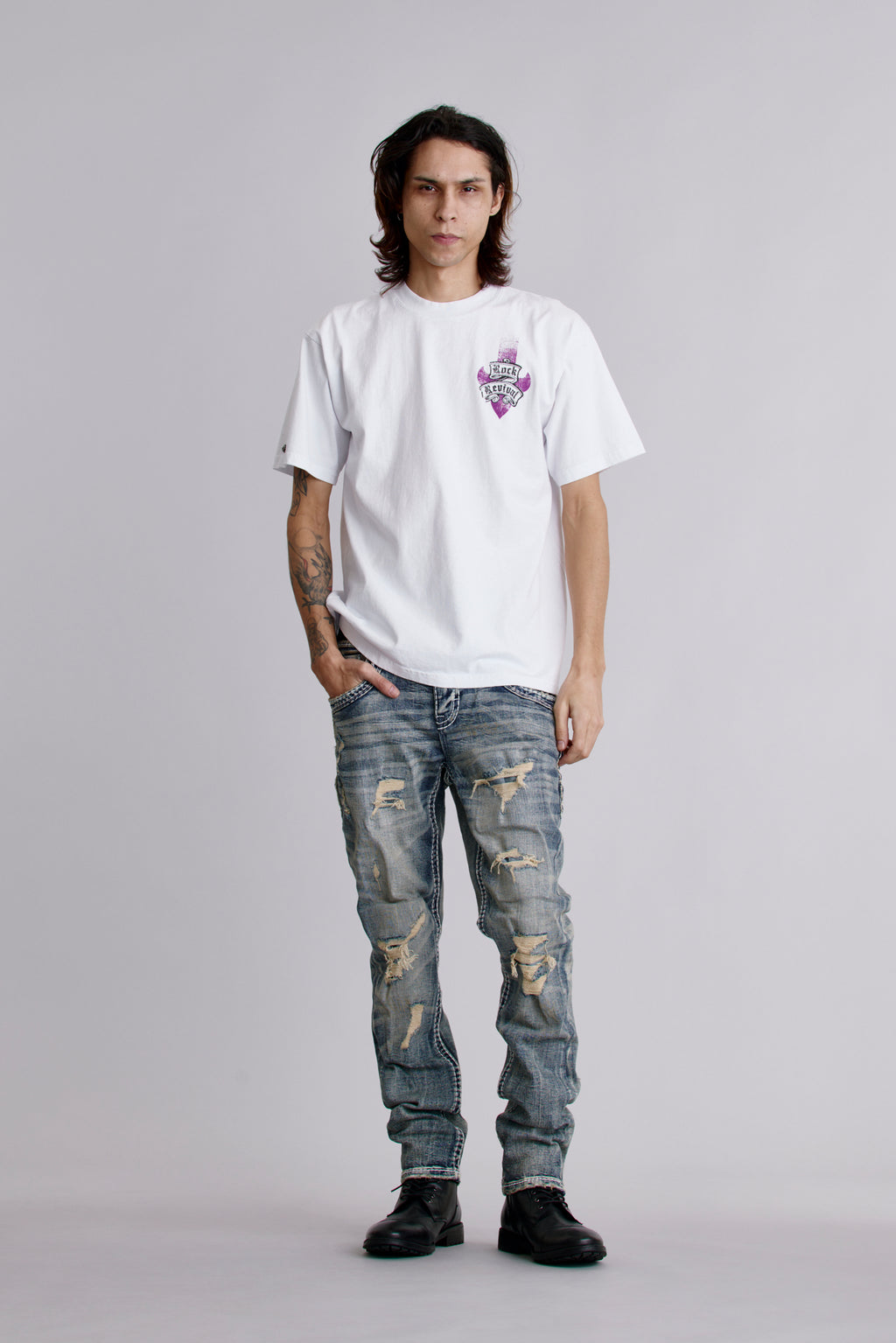 Crest Tee in White - Rock Revival®
