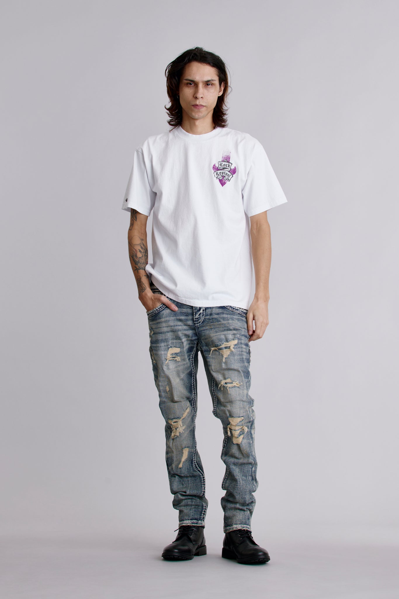 Crest Tee in White - Rock Revival®