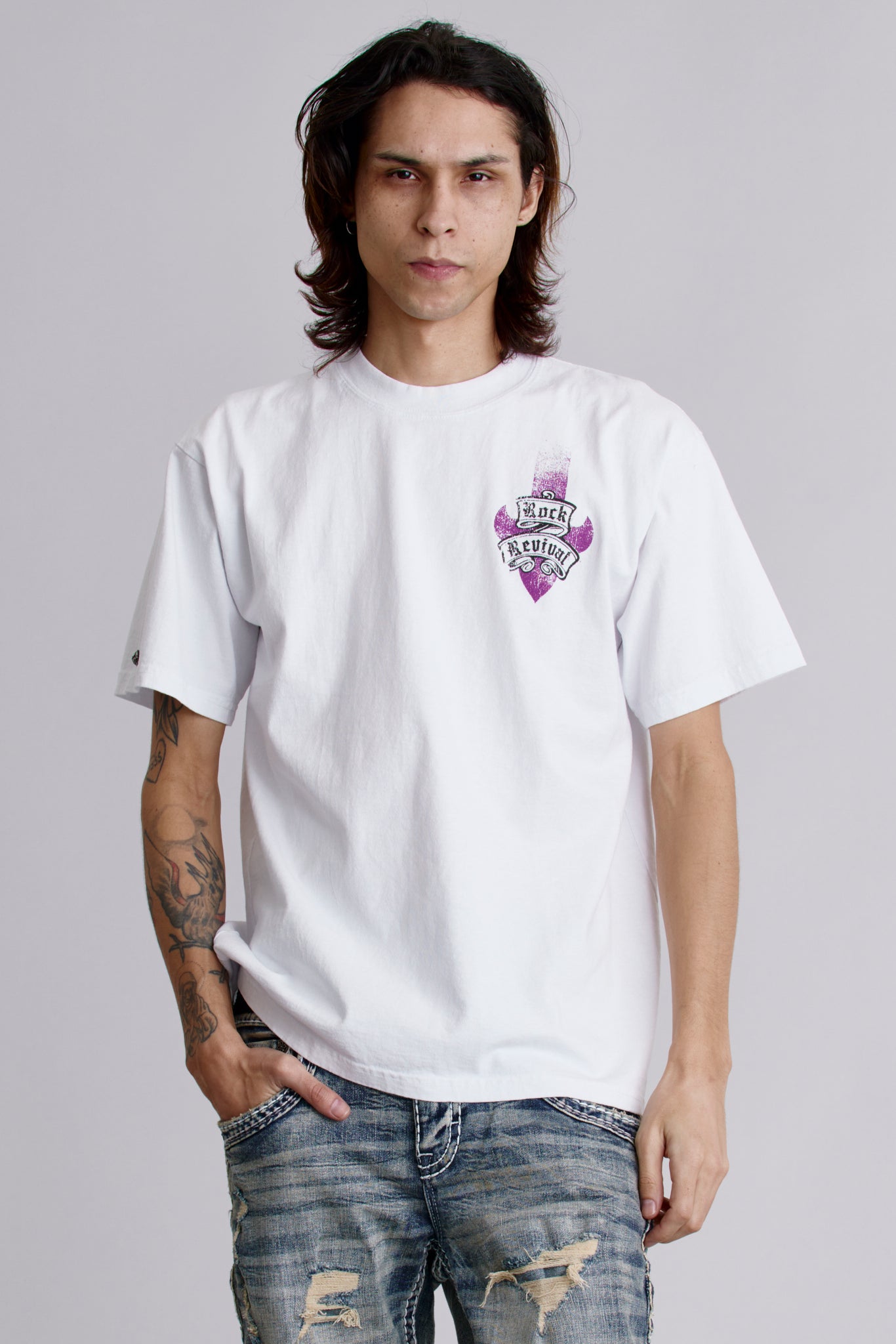 Crest Tee in White - Rock Revival®
