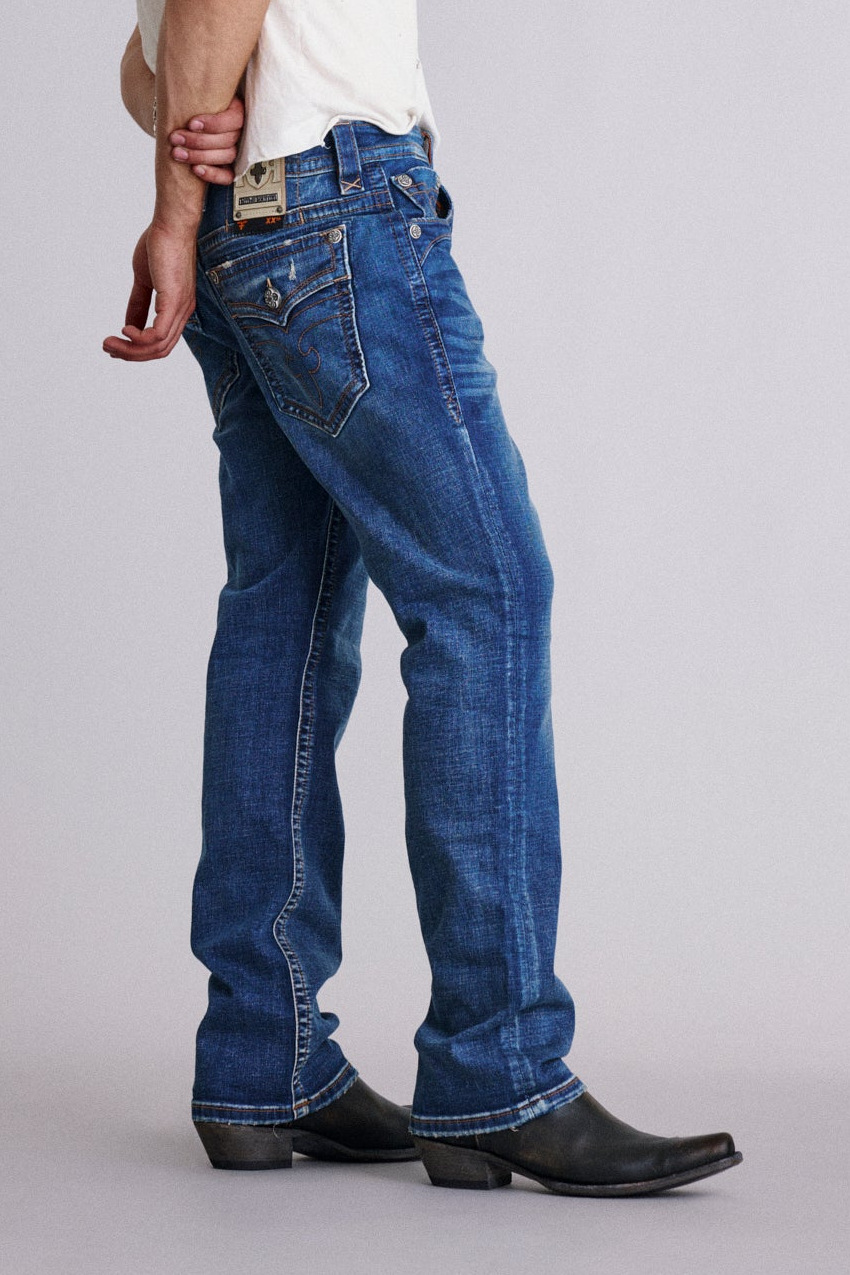 Clark Relaxed Straight in Medium Wash