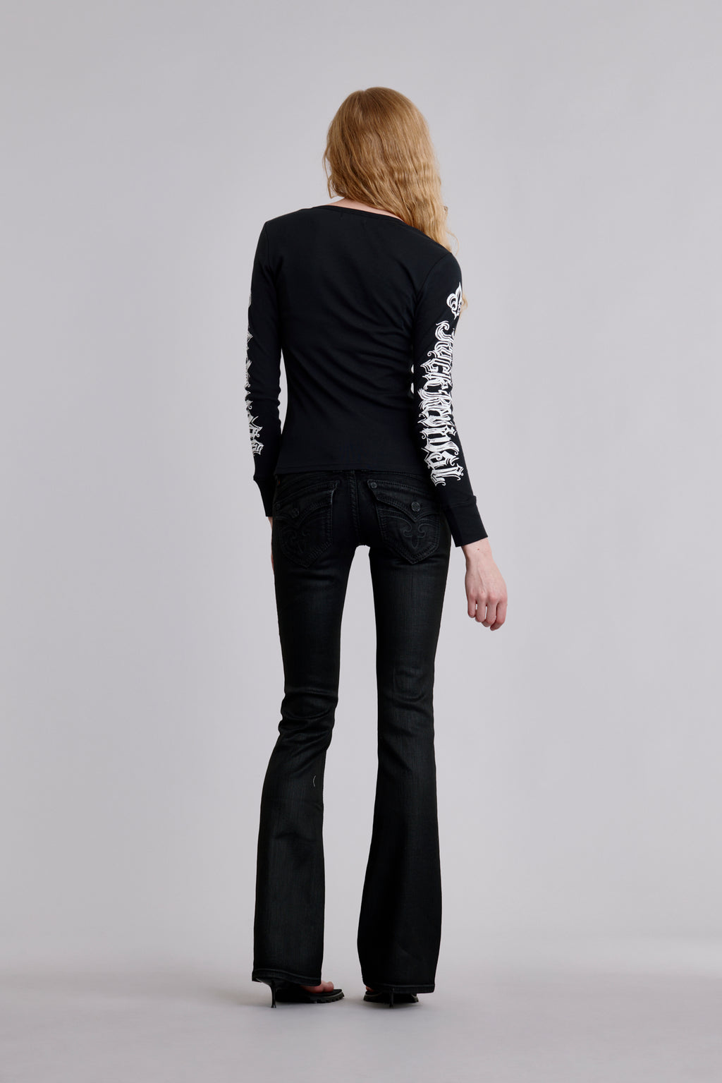 FULL BACK VIEW