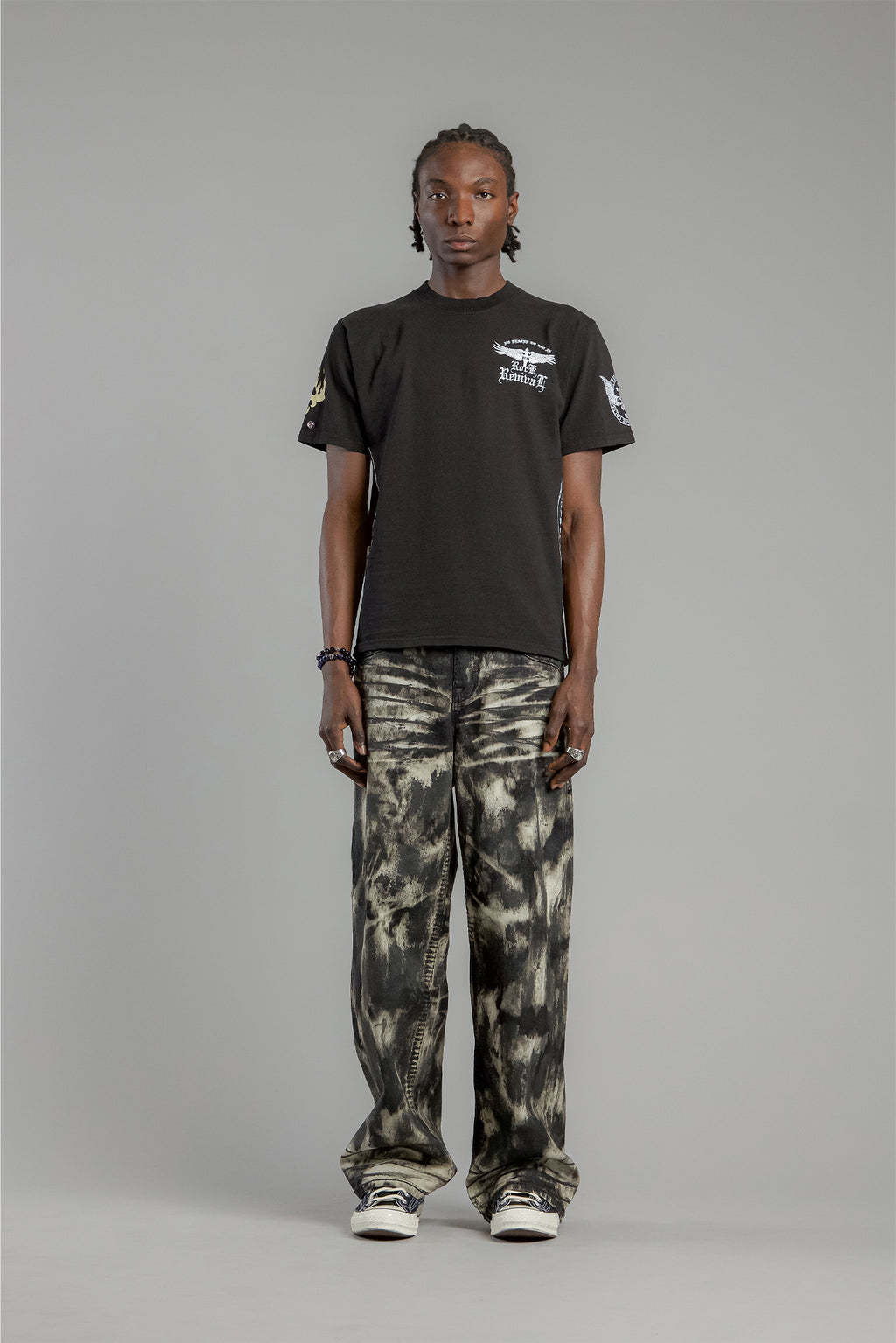 Winged Baroque Cross Graphic Tee in Black - Rock Revival®