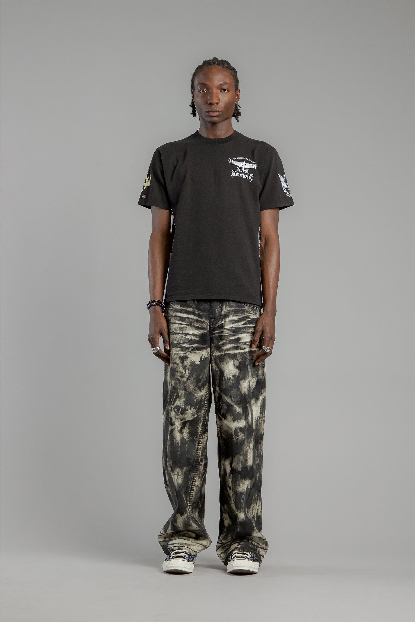 Winged Baroque Cross Graphic Tee in Black - Rock Revival®