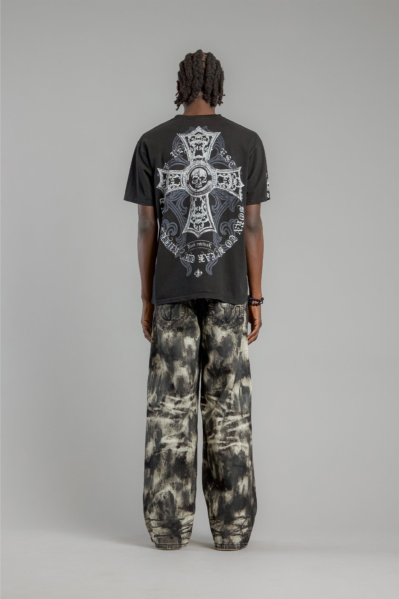 Cross Forme Rock Revival Tee in Dust Black - Rock Revival®