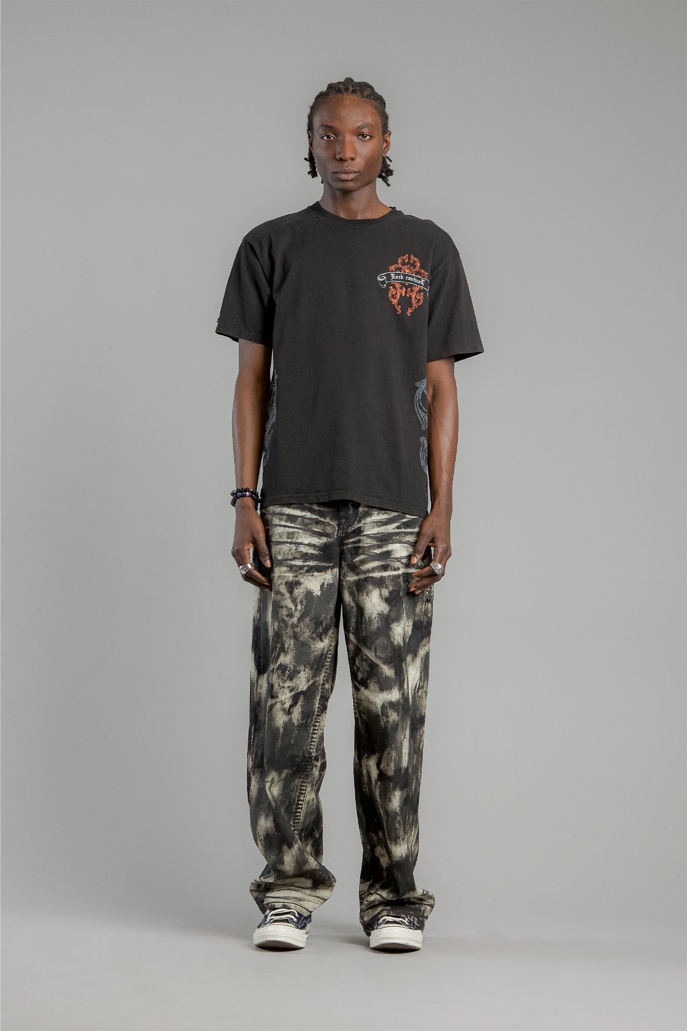 Baroque Cross Graphic Tee in Black - Rock Revival®