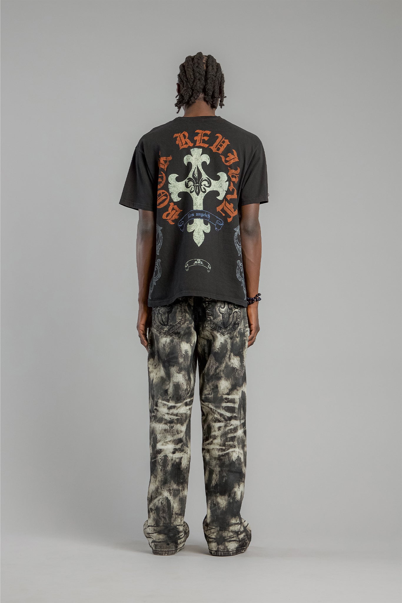 Baroque Cross Graphic Tee in Black - Rock Revival®