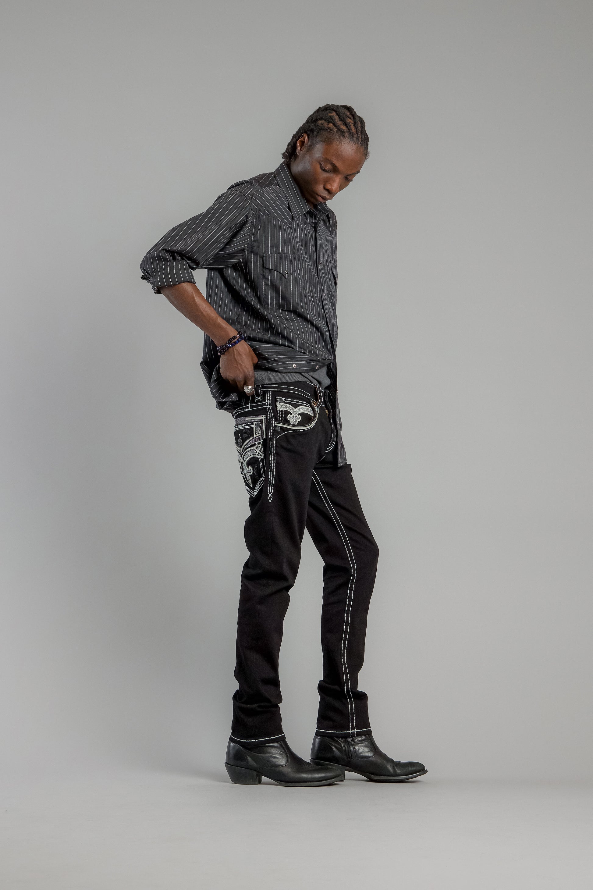 Eggplant Alt Straight Jeans in Black - Rock Revival®