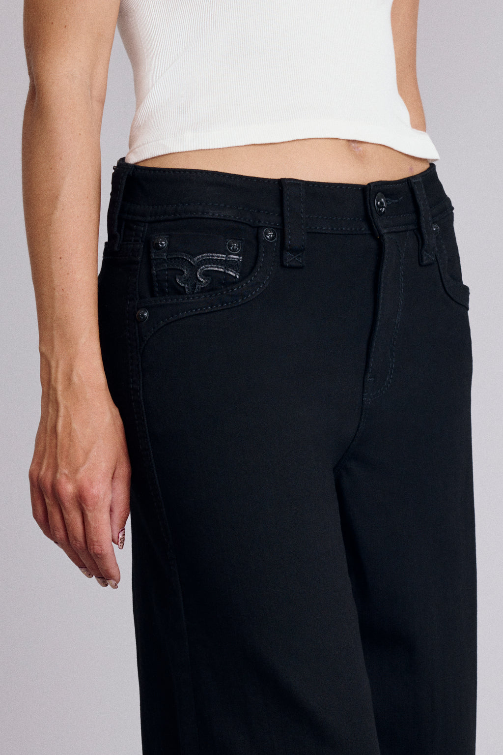 FRONT POCKET VIEW