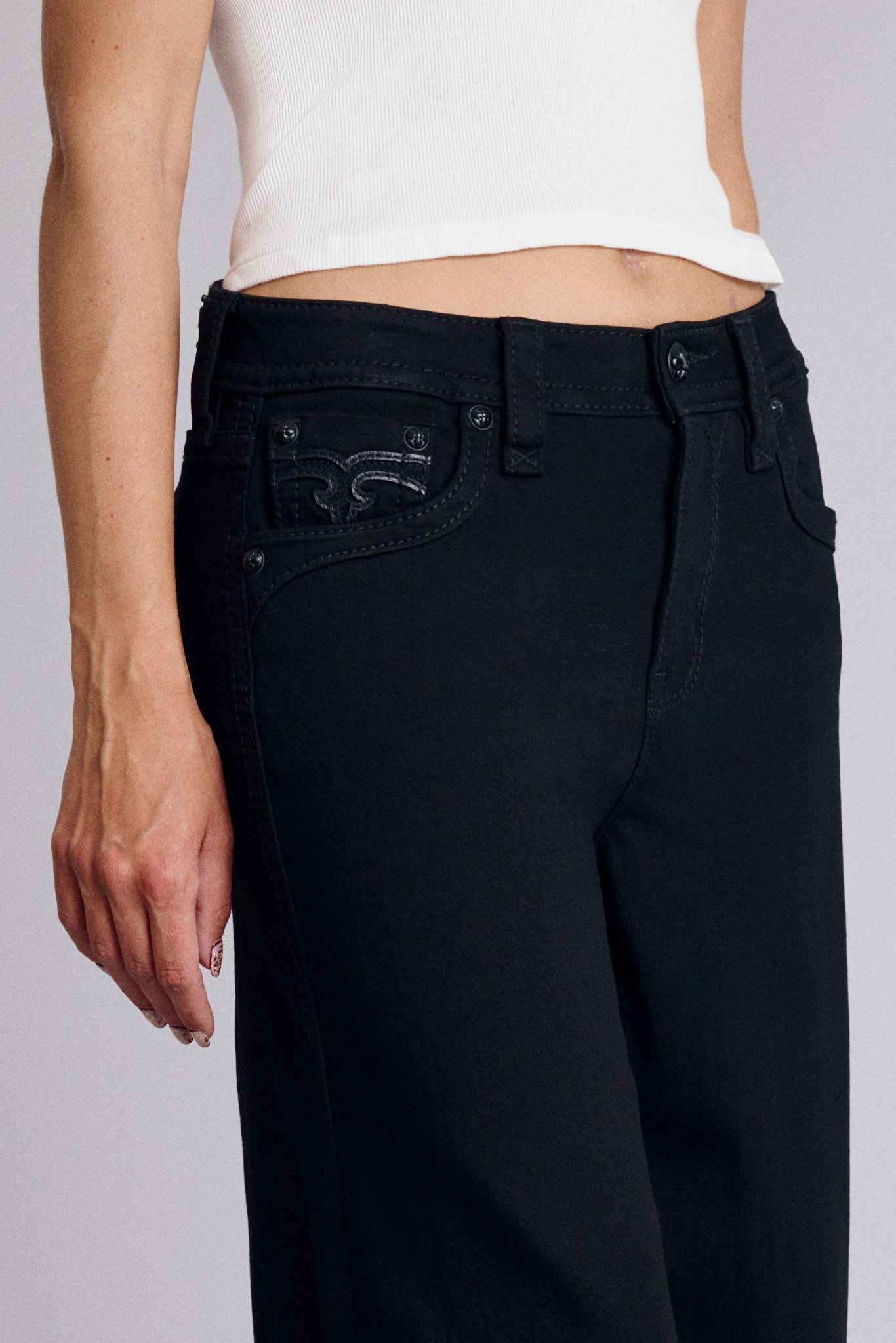FRONT POCKET VIEW