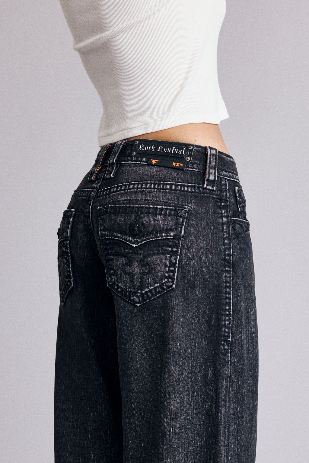 POCKET VIEW