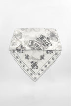 (JWA6081) Top pañuelo con estampado gráfico Rock Revival de Jaded London en blanco (JLxRCRV)