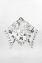 (JWA6081) Top pañuelo con estampado gráfico Rock Revival de Jaded London en blanco (JLxRCRV)