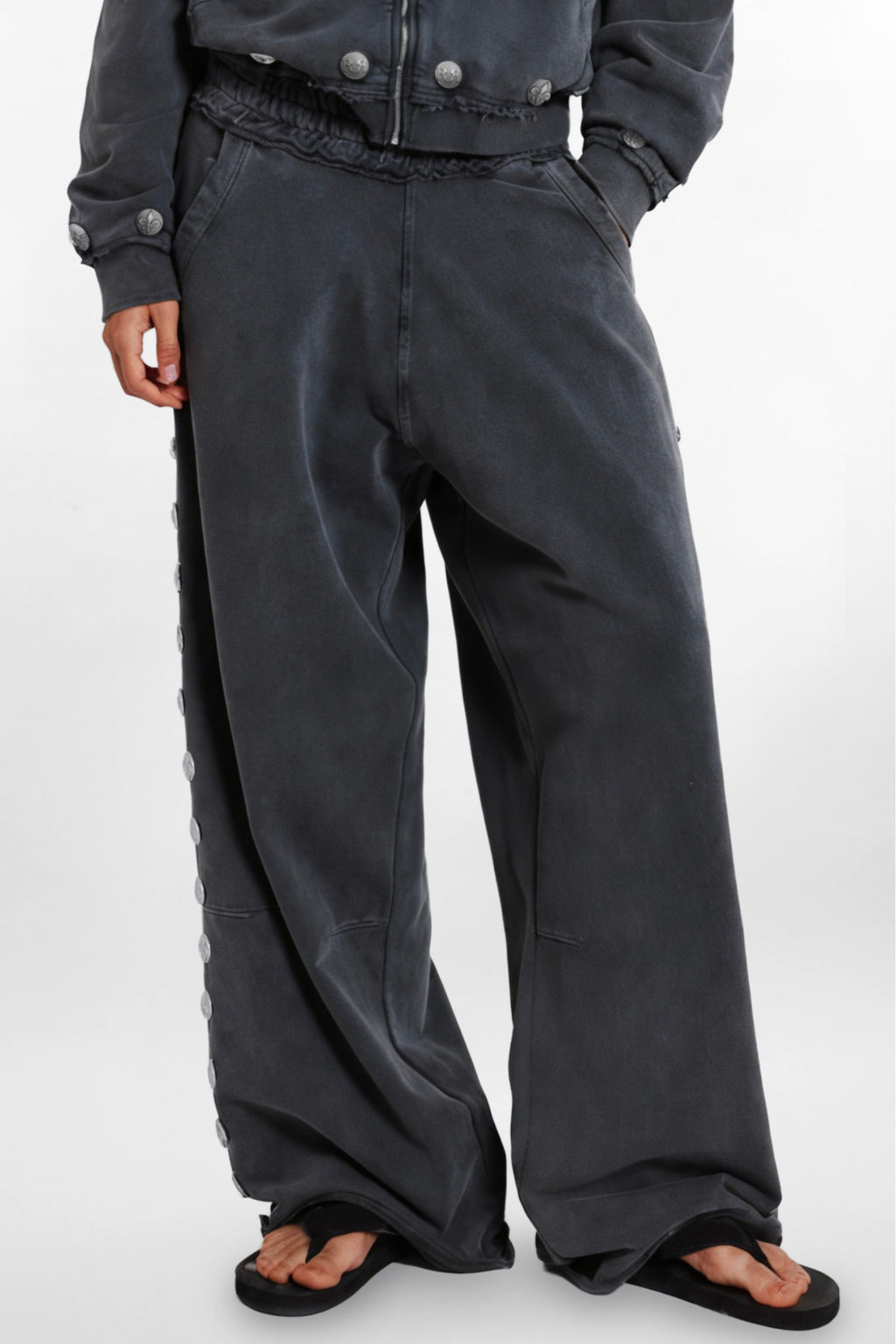 (JMJ6547)Pantalones de chándal Rock Revival de Jaded London en gris oscuro(W)