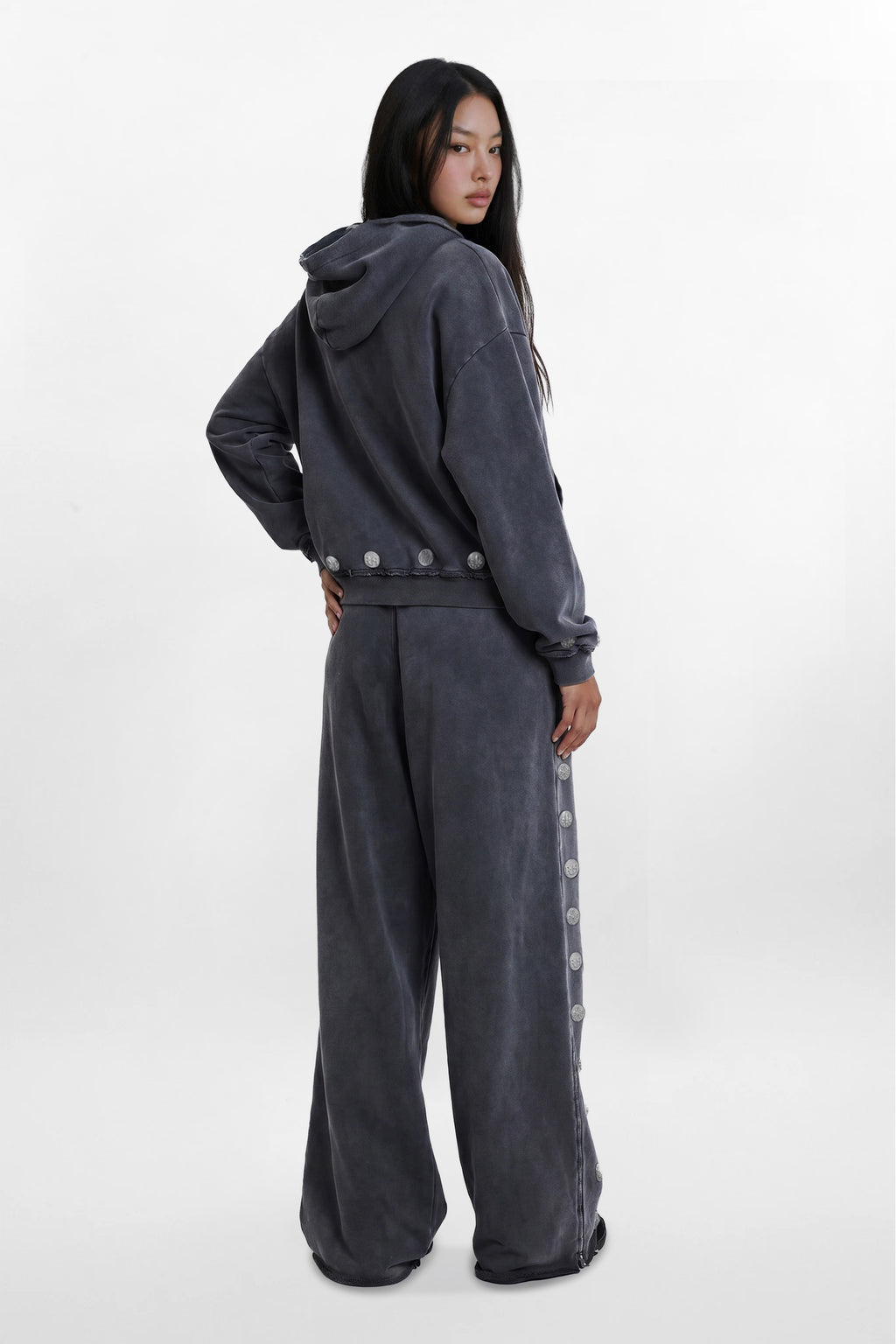 (JMH6646) Sudadera con capucha y cremallera Rock Revival by Jaded London en gris oscuro (JLxRCRV)(W)
