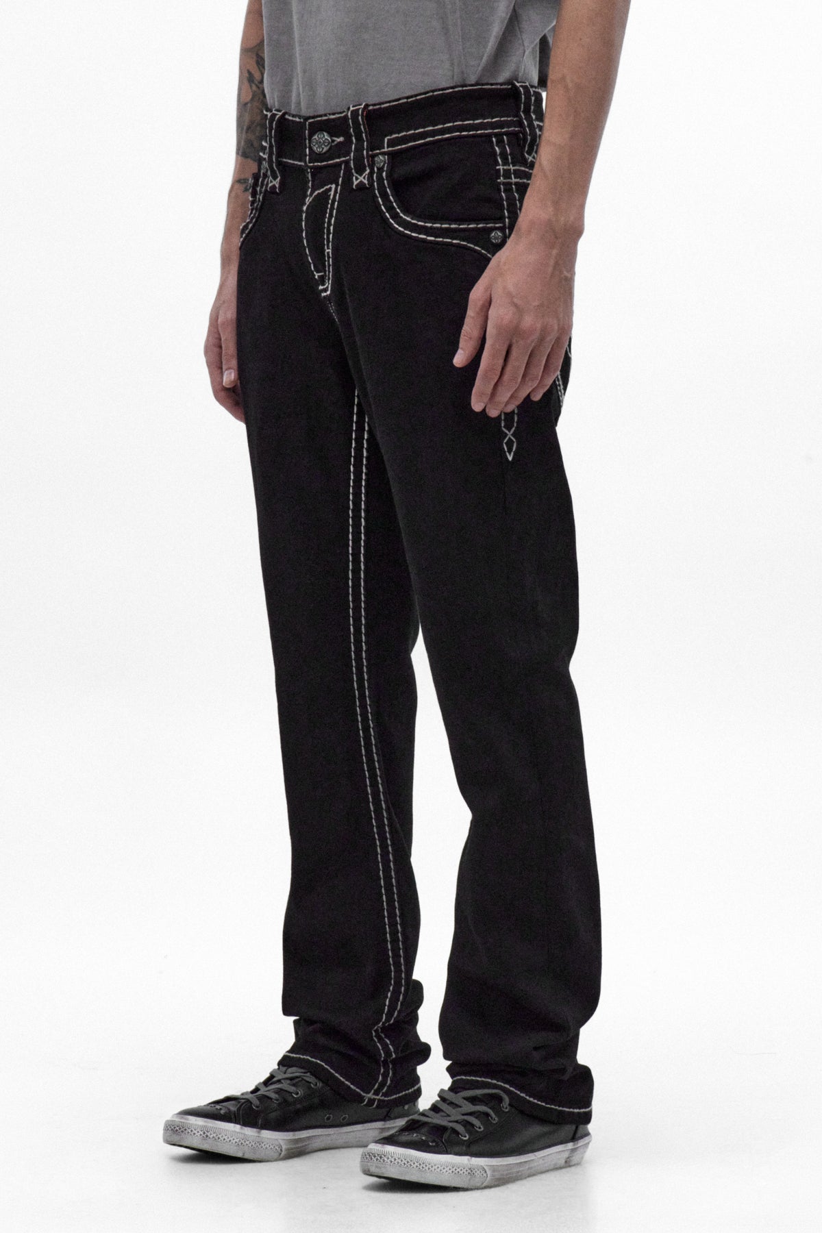 Titan Relaxed Straight in Black/White