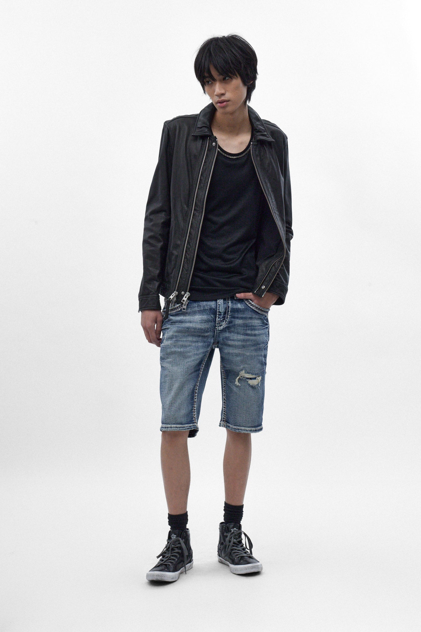 Zayn Denim Shorts in Medium - Rock Revival®